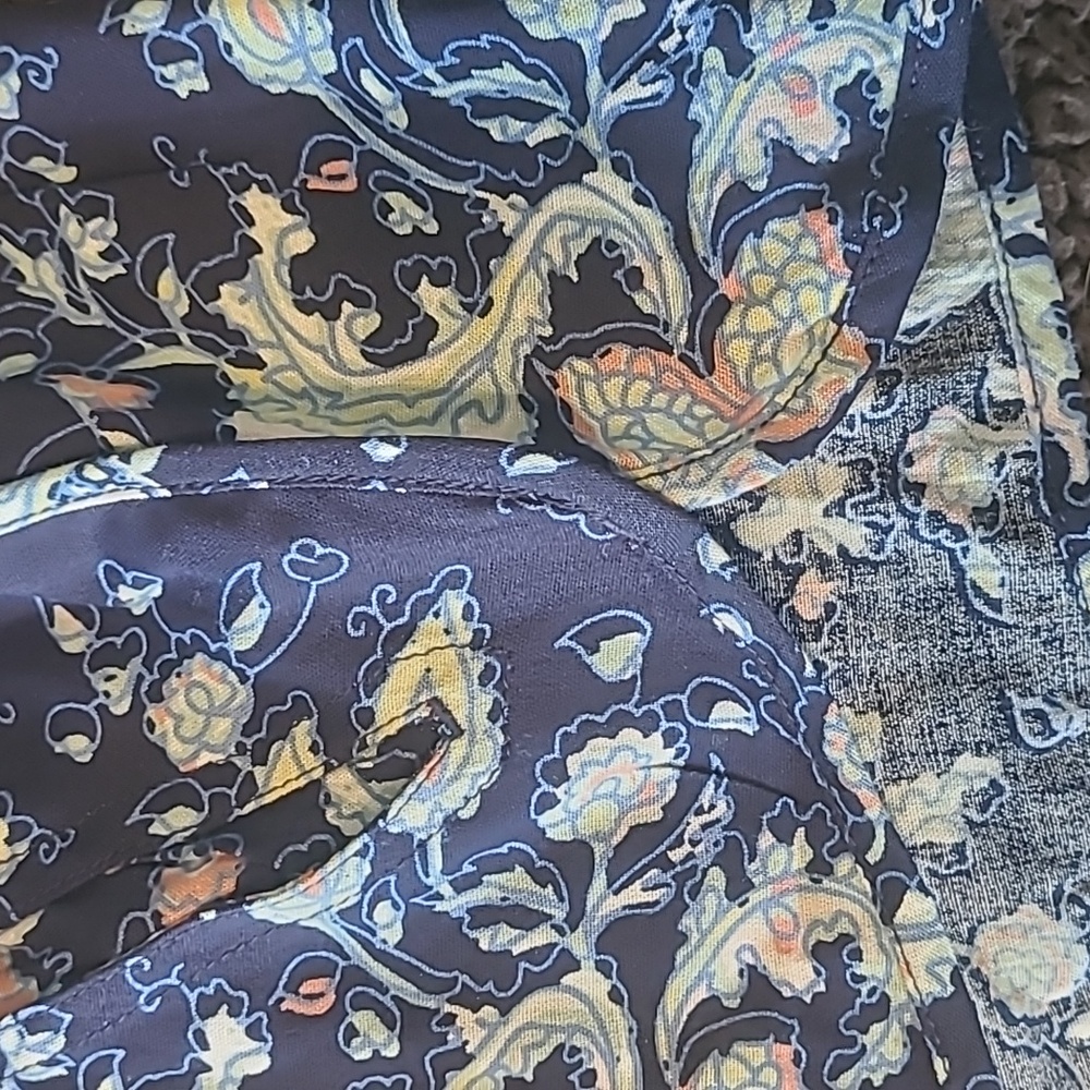 ROXY drawstring shorts. - Picture 7 of 7